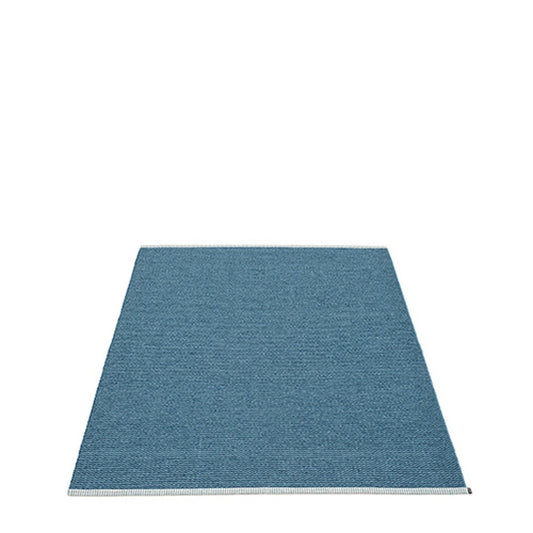 Mono Rug 4 1/2' x 6 1/2'