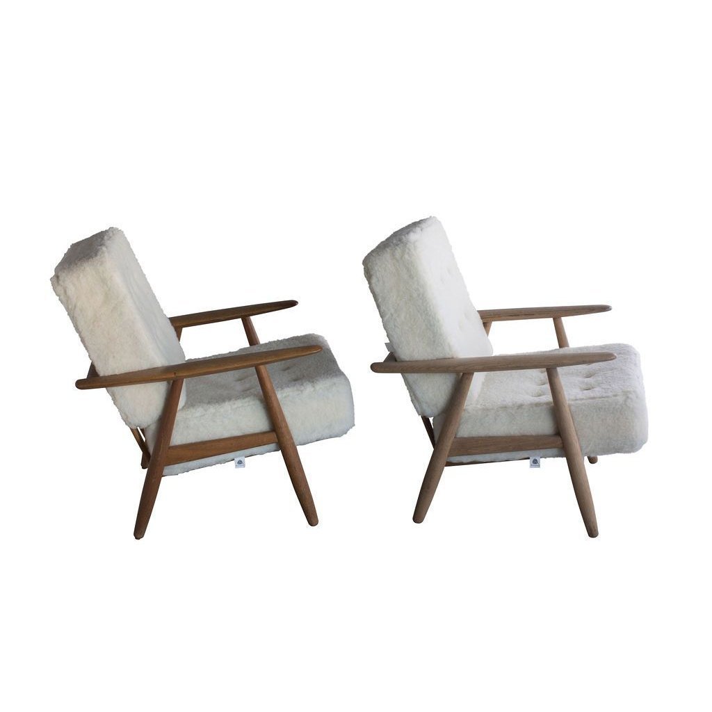 Pair of Hans Wegner Cigar Easy Chairs, Danish Mid Century Modern Eleish Van Breems Home