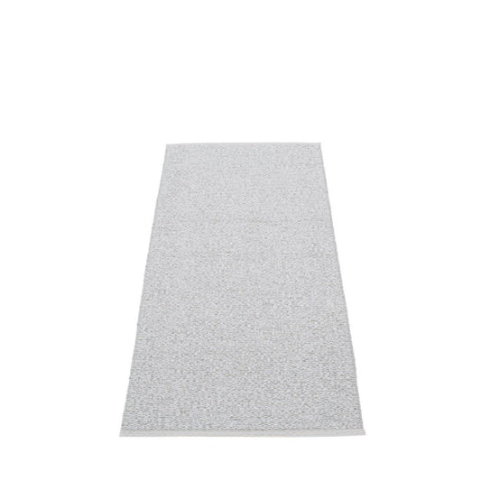 Svea Runner 2 1/4' x 5 1/4' Grey Metallic Eleish Van Breems Home