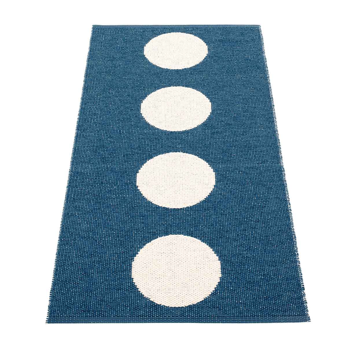 Vera Runner 2 1/4' x 5' Ocean Blue/Vanilla Eleish Van Breems Home